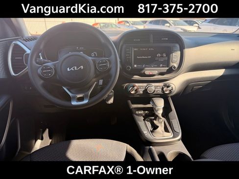 Certified 2025 Kia Soul LX image 16