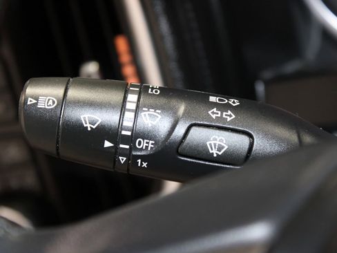 Used 2019 Chevrolet Silverado 1500 High Country w/ Technology Package image 21