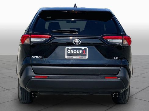 Used 2025 Toyota RAV4 LE FWD image 5