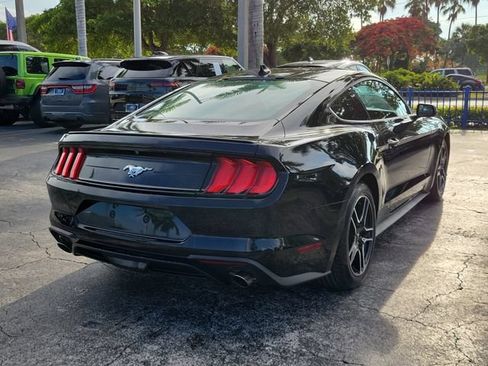 Used 2022 Ford Mustang Premium RWD image 3
