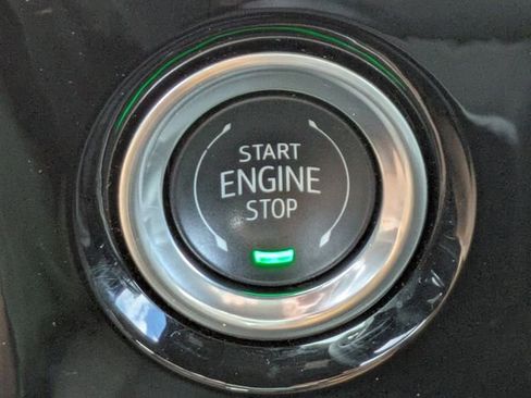 Used 2024 GMC Sierra 1500 Elevation image 32