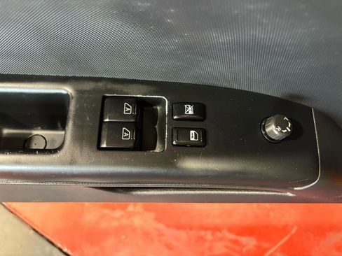 Used 2004 Nissan 350Z Touring w/ Aerodynamics Pkg image 25