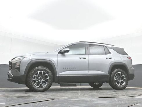 New 2026 Chevrolet Equinox ACTIV w/ Convenience Package III FWD image 44