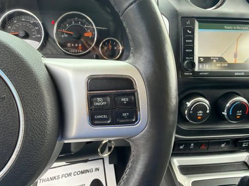 Used 2015 Jeep Compass High Altitude AWD/4WD image 22