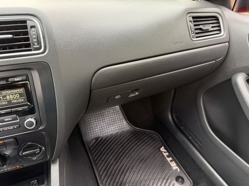Used 2014 Volkswagen Jetta SE image 26