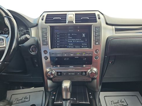 Used 2021 Lexus GX 460 Luxury w/ Sport Design Package AWD/4WD image 17