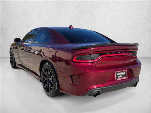 Used 2018 Dodge Charger R/T Scat Pack image 8
