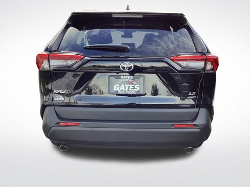Used 2025 Toyota RAV4 LE image 8