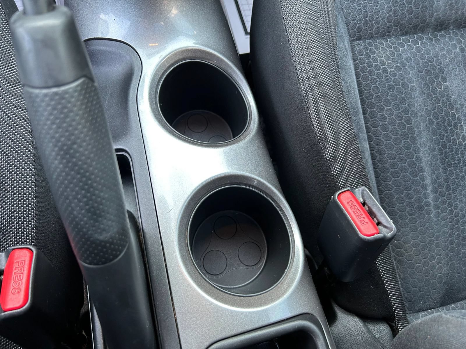Used 2014 Nissan Juke SV FWD image 19