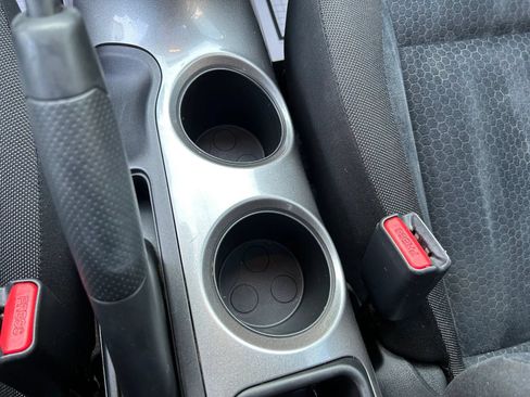 Used 2014 Nissan Juke SV FWD image 19