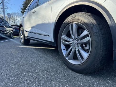 Used 2023 Acura MDX SH-AWD image 9