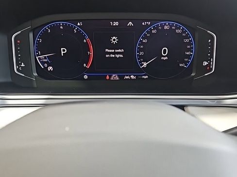 New 2026 Volkswagen Taos SEL image 34