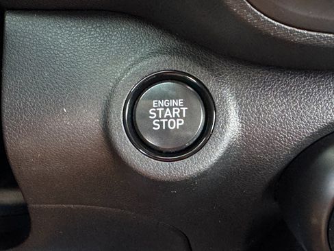 Used 2022 Hyundai Venue Limited w/ Cargo Package image 22