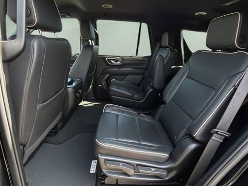Used 2024 Chevrolet Tahoe Premier RWD image 19