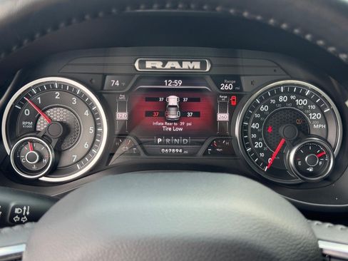 Used 2024 RAM 1500 Laramie RWD image 20