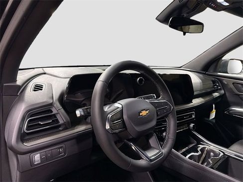 New 2026 Chevrolet Traverse LT w/ LPO, Floor Liner Package image 12