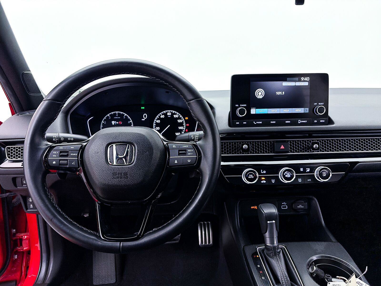 Used 2024 Honda Civic Sport image 5