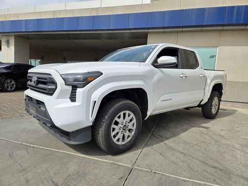 Used 2024 Toyota Tacoma SR5 image 2