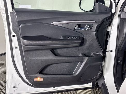 Used 2022 Honda Ridgeline RTL-E image 10