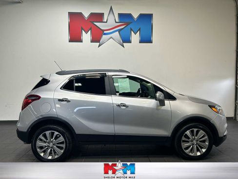 Used 2017 Buick Encore Preferred AWD/4WD image 1
