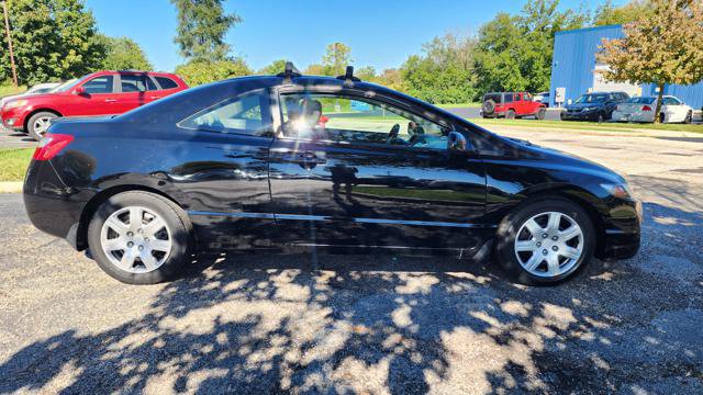 Used 2010 Honda Civic LX image 4