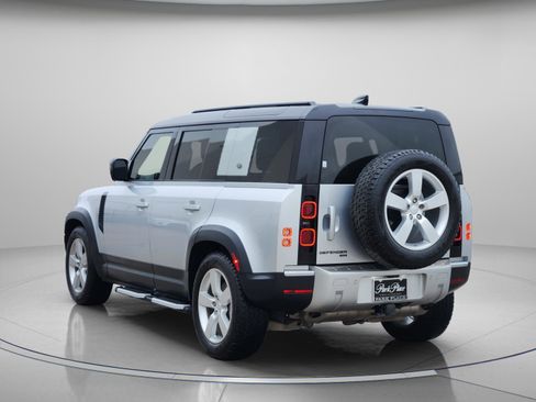 Used 2021 Land Rover Defender 110 SE AWD/4WD image 3