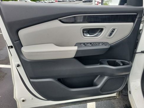 Used 2023 Honda Pilot Elite image 41