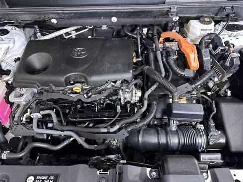 Used 2022 Toyota RAV4 LE AWD/4WD image 30
