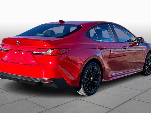 Certified 2025 Toyota Camry SE image 11