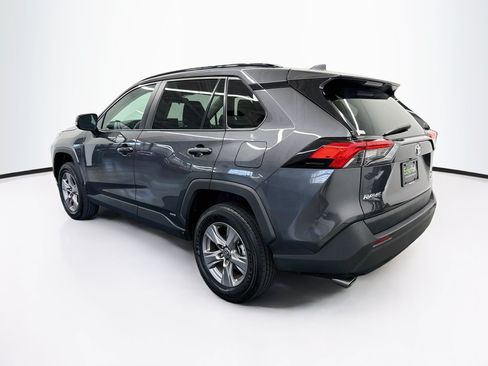 Used 2025 Toyota RAV4 XLE AWD/4WD image 5