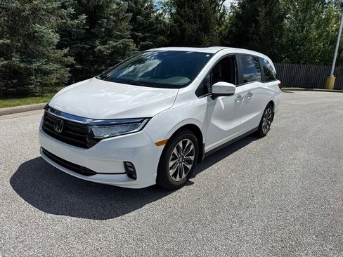 Used 2024 Honda Odyssey EX-L image 1