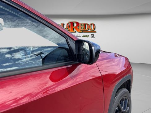 New 2026 Jeep Compass Latitude image 12