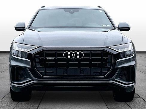 Used 2019 Audi Q8 Premium Plus w/ Premium Plus image 2