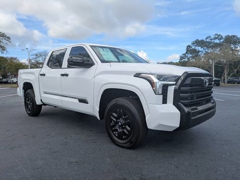 New 2026 Toyota Tundra SR image 2