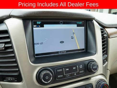 Used 2020 GMC Yukon Denali w/ Denali Premium Package AWD/4WD image 8