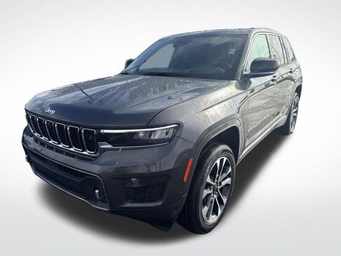 Used 2022 Jeep Grand Cherokee Overland w/ Adv Protech Group III image 7