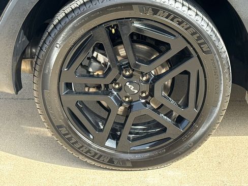 Used 2024 Kia Telluride SX Prestige X-Line AWD/4WD image 9