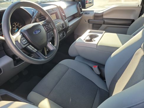 Used 2016 Ford F150 XL w/ Equipment Group 101A Mid RWD image 3