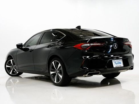 Certified 2025 Acura TLX w/ Technology Package image 30