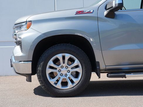 Used 2024 Chevrolet Silverado 1500 LTZ AWD/4WD image 11