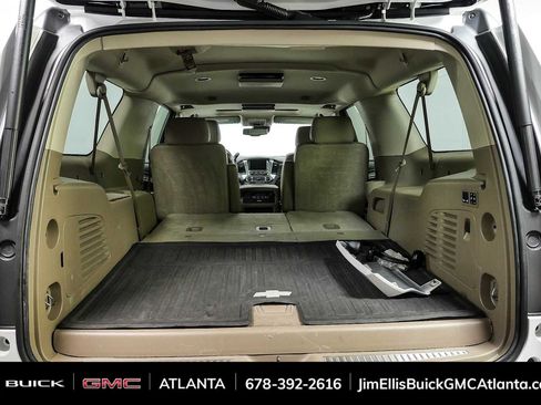Used 2016 Chevrolet Suburban LT RWD image 33