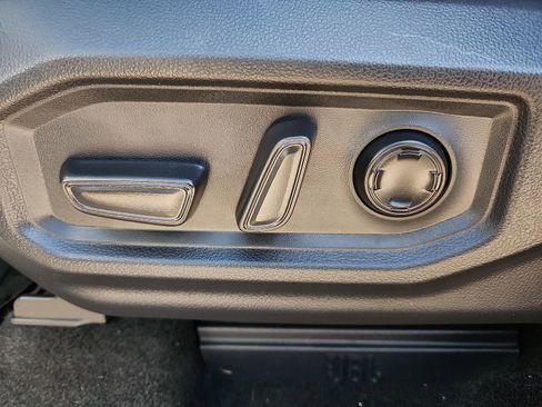 Used 2025 Toyota Tundra Platinum image 16