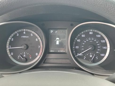 Used 2017 Hyundai Santa Fe Sport FWD image 22