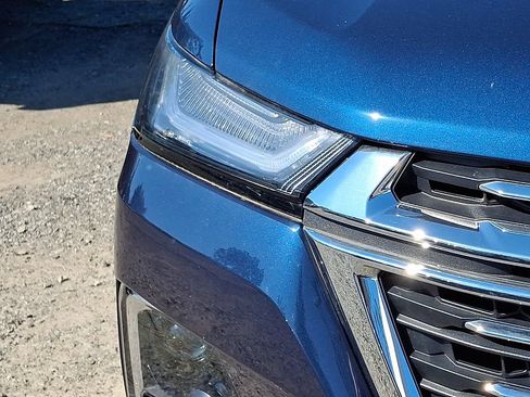 Used 2023 Chevrolet Traverse LT AWD/4WD image 35
