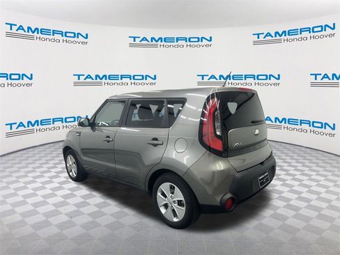 Used 2014 Kia Soul Base image 3