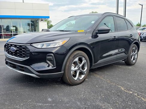 Used 2025 Ford Escape ST-Line FWD image 2