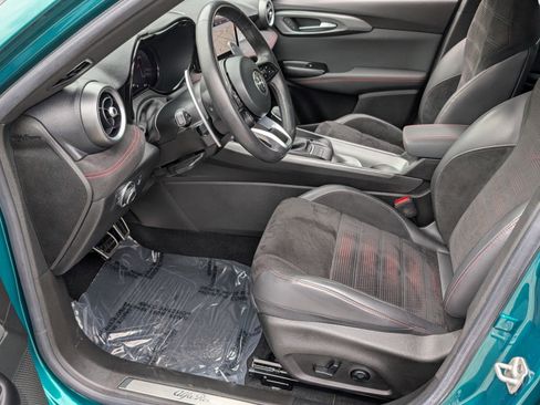 Used 2024 Alfa Romeo Tonale Veloce image 8