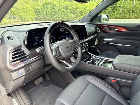 Used 2026 Chevrolet Traverse Z71 w/ Enhanced Driving Package AWD/4WD image 22