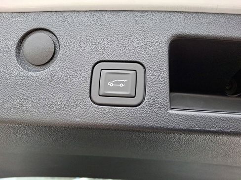 Used 2026 Chevrolet Equinox LT w/ Convenience Package II image 34