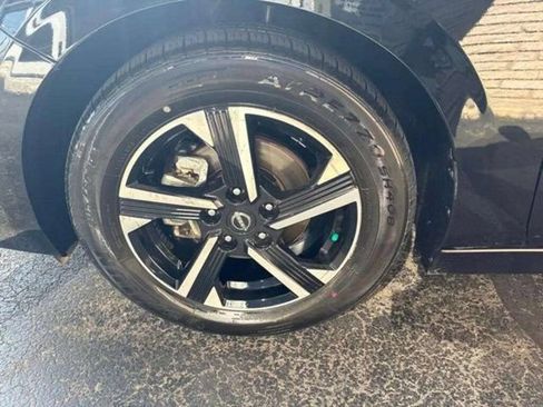 Used 2024 Nissan Sentra SV FWD image 13
